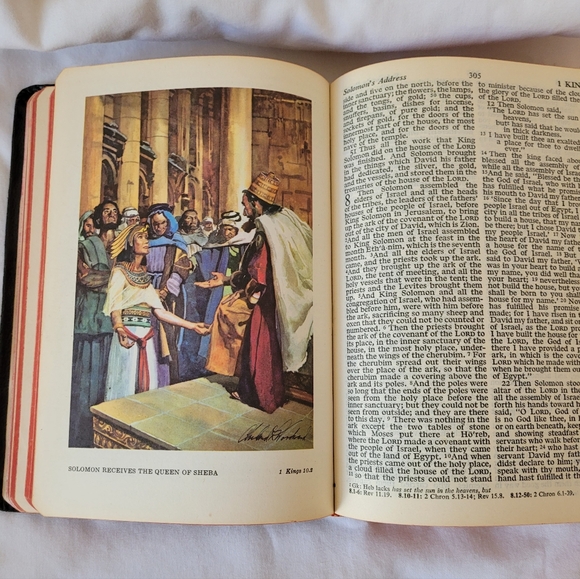 Vintage Holy Bible Concordance, 1962, Self-Pronouncing Edition - Picture 6 of 11